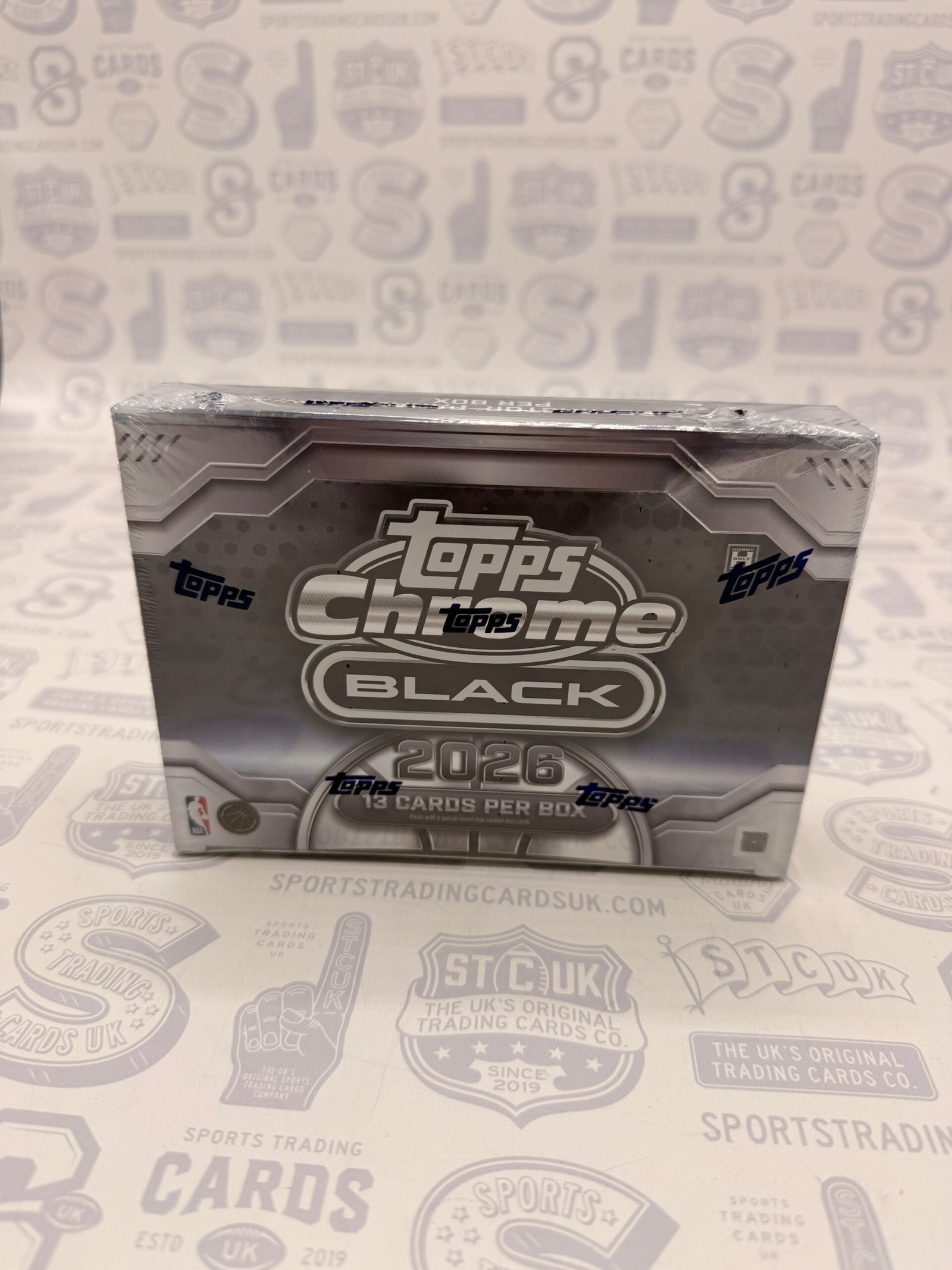 IMG-7471-scaled-1.jpg 2025-26 Topps Chrome Black Basketball Hobby Box - Image 1